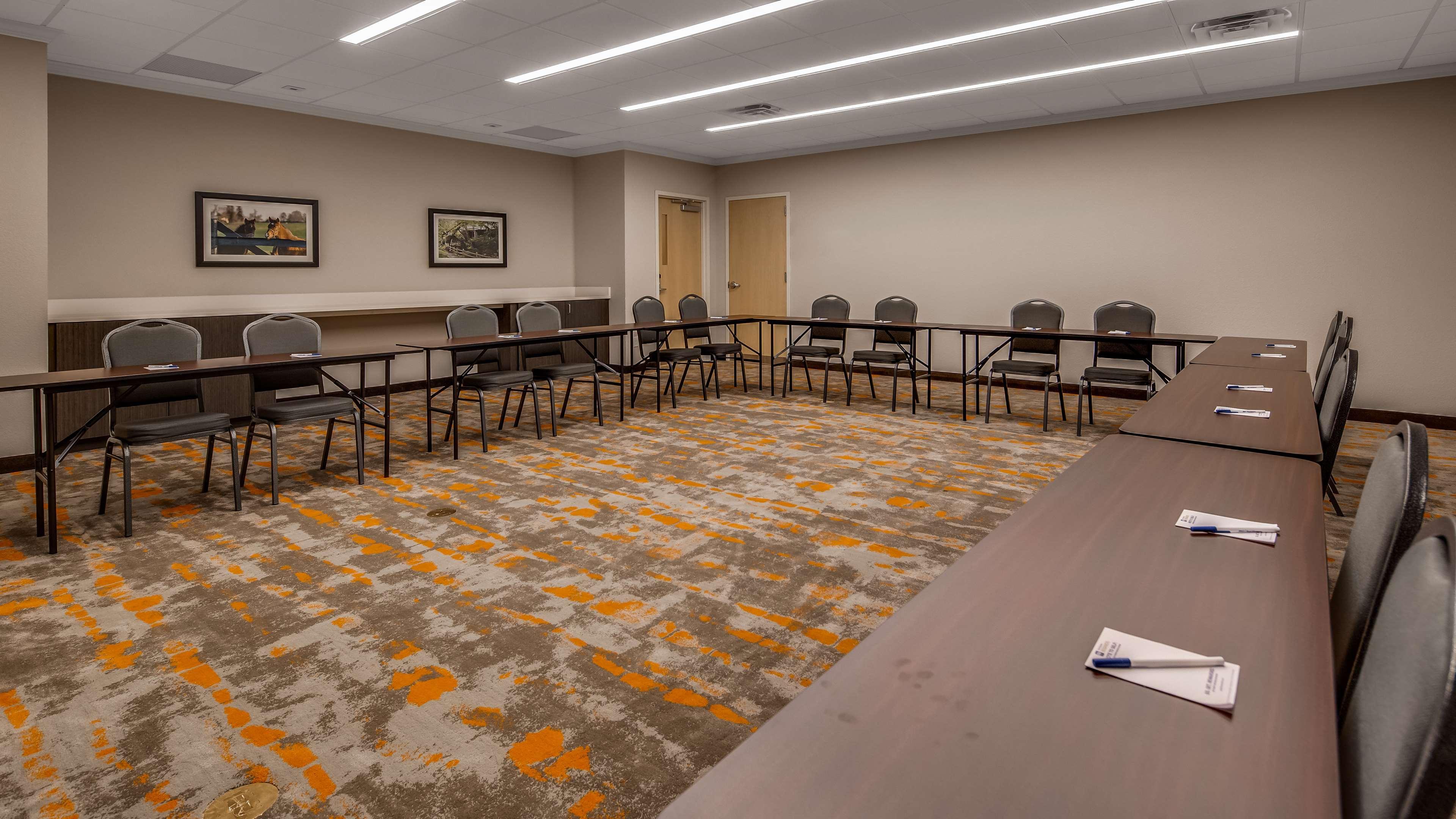 Best Western Plus Elizabethtown Inn & Suites Extérieur photo